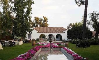 Casona-El-Cruceral-fuente-de-agua