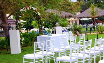 Hosteria-Copihue-jardines-1