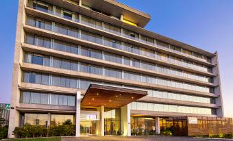 Wyndham-Concepcion-Pettra-Frontis