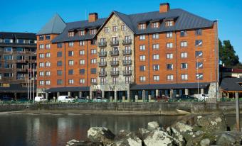 radisson-hotel-puerto-varas-fachada