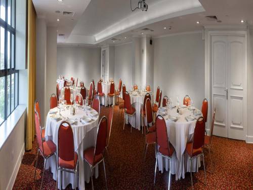 Hotel-Kennedy-Salón-Velázquez-2